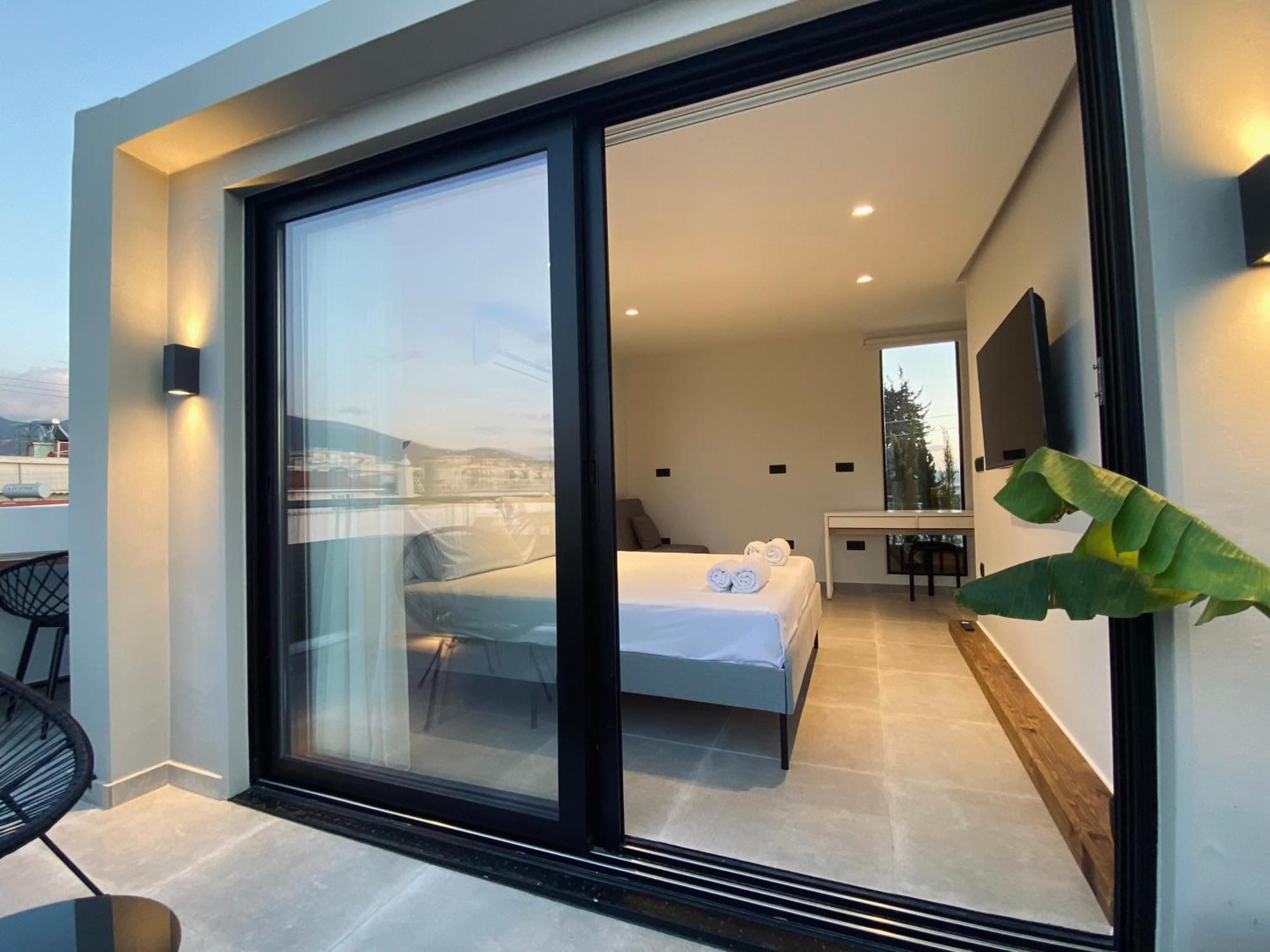 Hyperion Penthouse Apartment Patras Luaran gambar